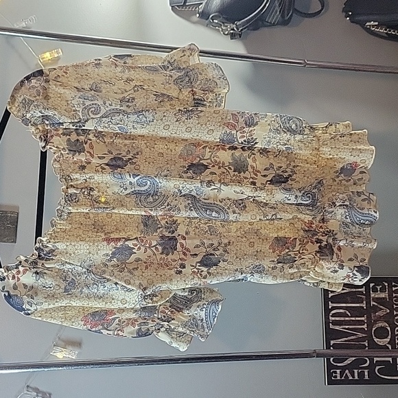 Lilly Lou boho top sheer - Picture 2 of 3